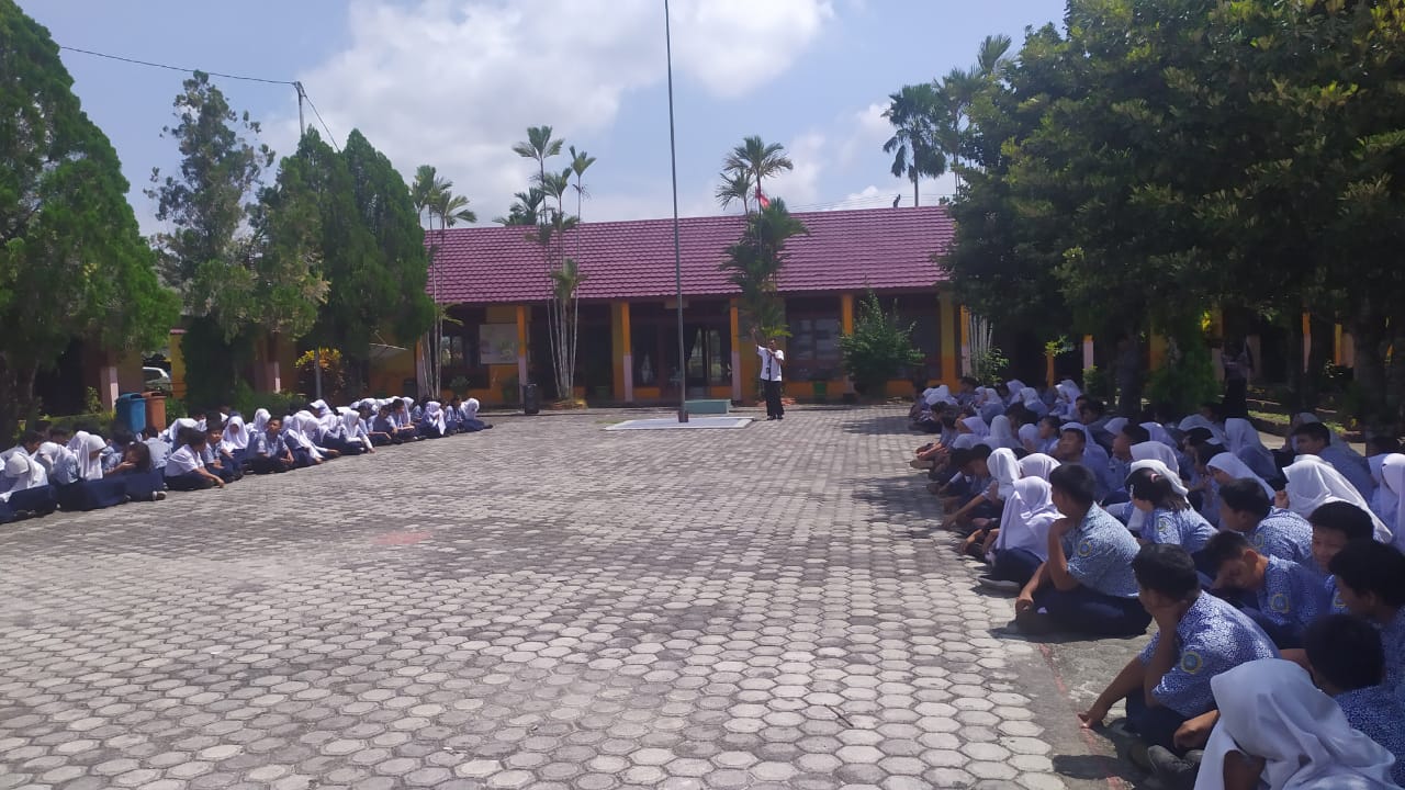 SOSIALISASI PENYULUHAN NARKOBA DI SMP NEGERI 5 TANJUNGPANDAN